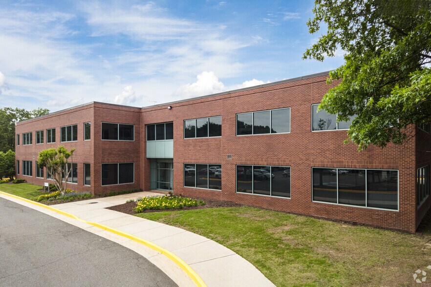 More Photos Of 7375 Boston Blvd, Springfield Unknown For Sale