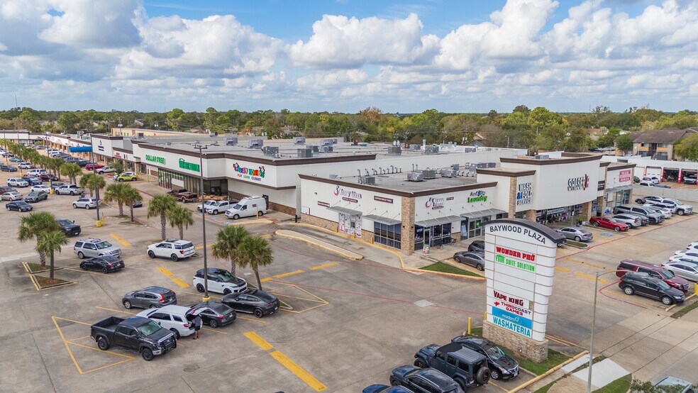 Primary Photo Of 3210-3354 E FM 528 Rd, Friendswood Unknown For Lease
