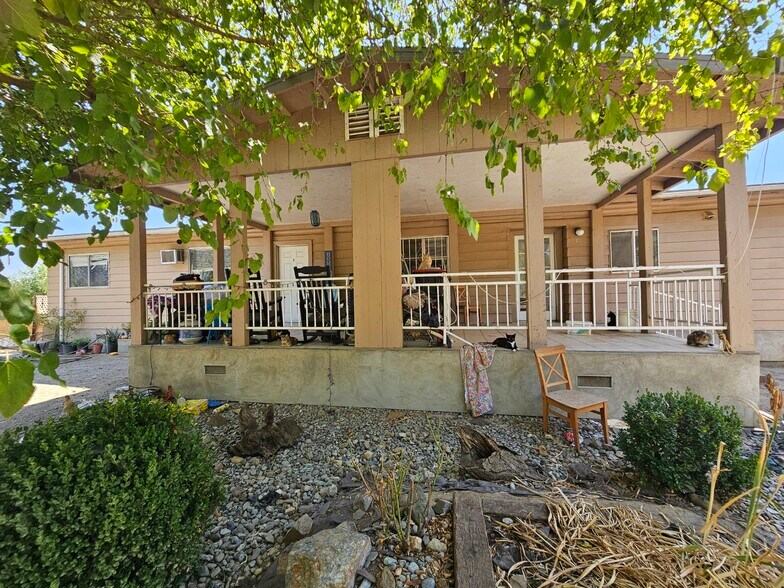 More Photos Of 14398 Avenue 88, Pixley Multifamily For Sale