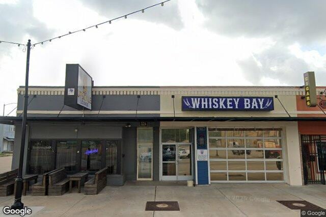 More Photos Of 524 6th St N, Texas City Restaurant For Lease