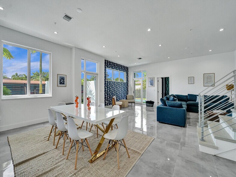 More Photos Of 1220-1226 NE 15th Ave, Fort Lauderdale Apartments For Sale