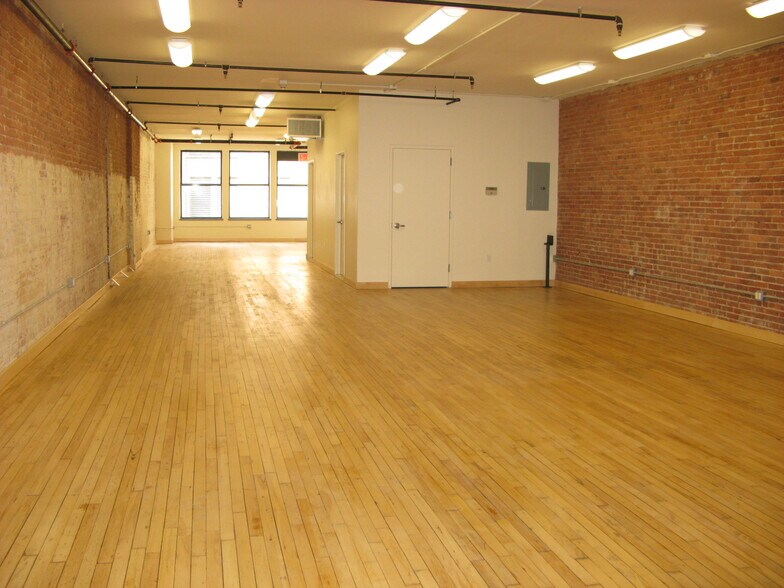 More Photos Of 254 W 47th St, New York Storefront Retail Residential For Sale