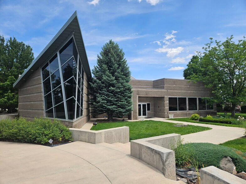 Primary Photo Of 3684 N Townsend Ave, Montrose Flex For Sale