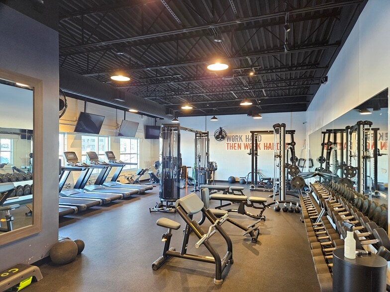 More Photos Of 603 9th Ave S, Nashville Restaurant For Lease