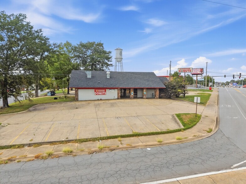 More Photos Of 609 N Main St, Benton Fast Food For Sale