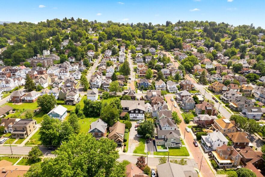 More Photos Of 320 Watts St, Morgantown Apartments For Sale