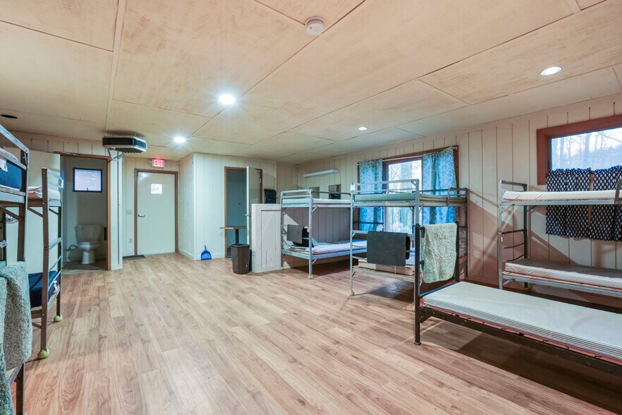 More Photos Of 5734 Durbin Rd, Bellville Specialty For Sale