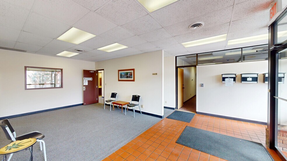 More Photos Of 324 E Washington Ave, Riverton Office For Sale
