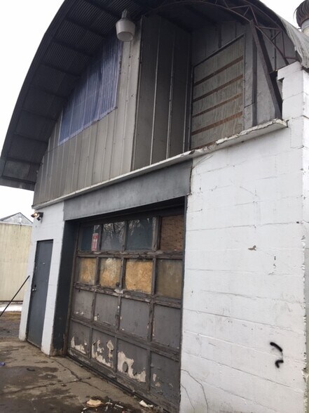 More Photos Of 175 W Main St, Amsterdam Auto Repair For Sale