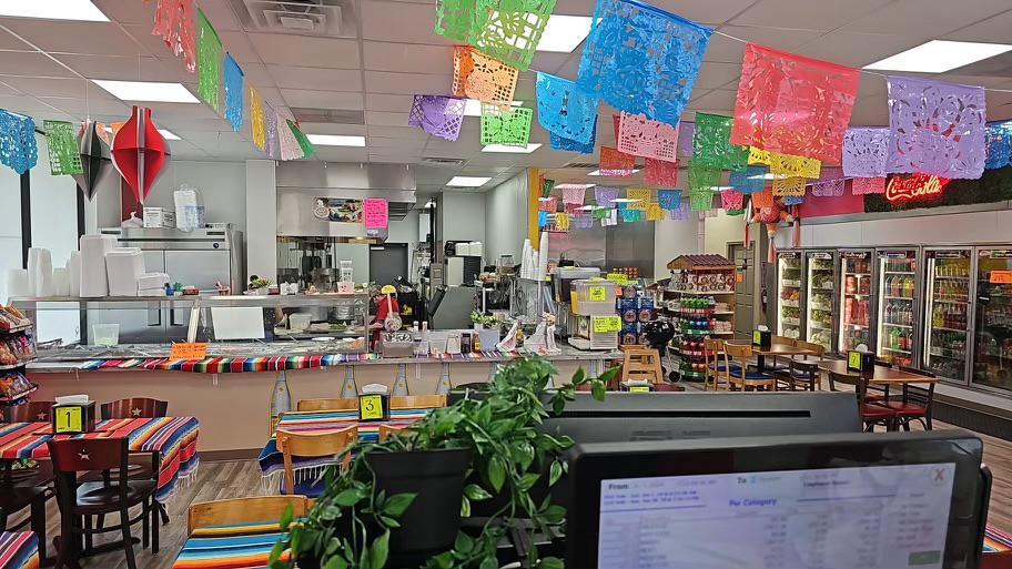 More Photos Of 9522 Huffmeister Rd, Houston Storefront Retail Office For Lease