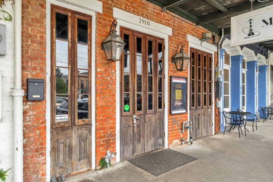 More Photos Of 1908 Magazine St, New Orleans Storefront Retail Residential For Sale