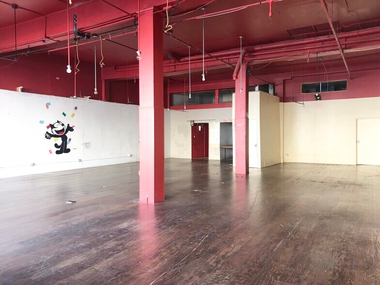 More Photos Of 1659-1665 Haight St, San Francisco Hotel For Lease