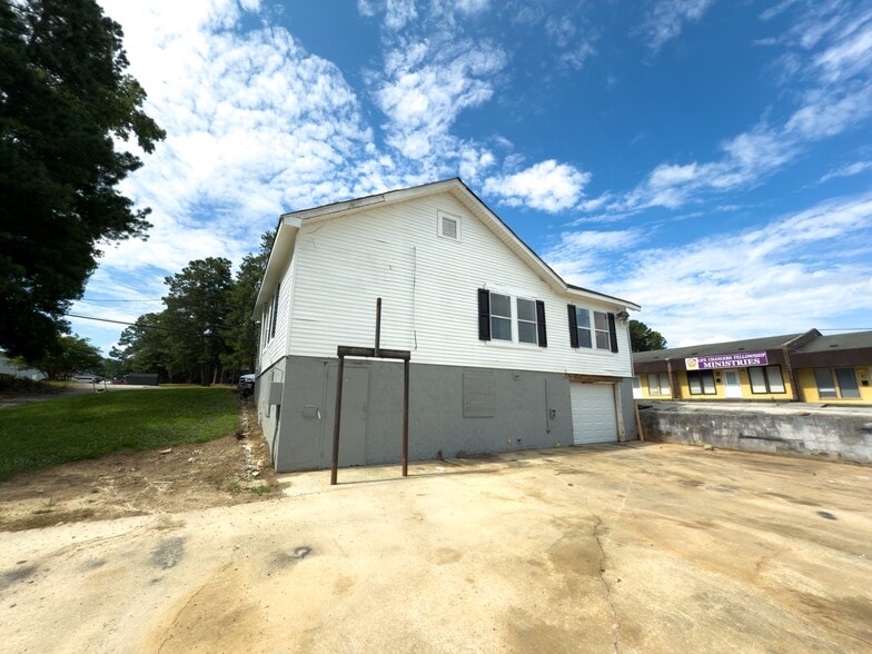 More Photos Of 605 Roberts Dr, Riverdale Office For Lease