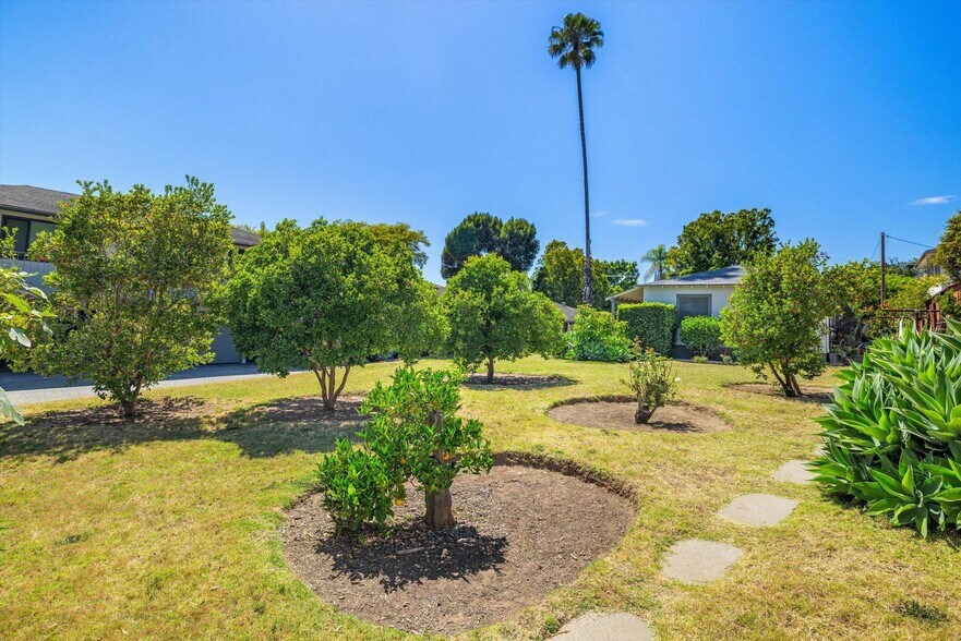 More Photos Of 233 W Quinto St, Santa Barbara Land For Sale
