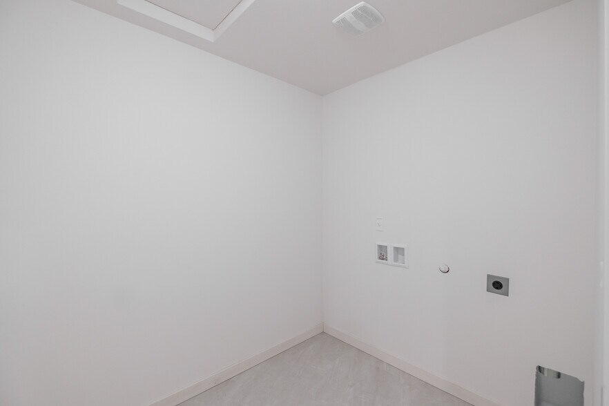 More Photos Of 37731 Rolltide Dr, Lebanon Apartments For Sale