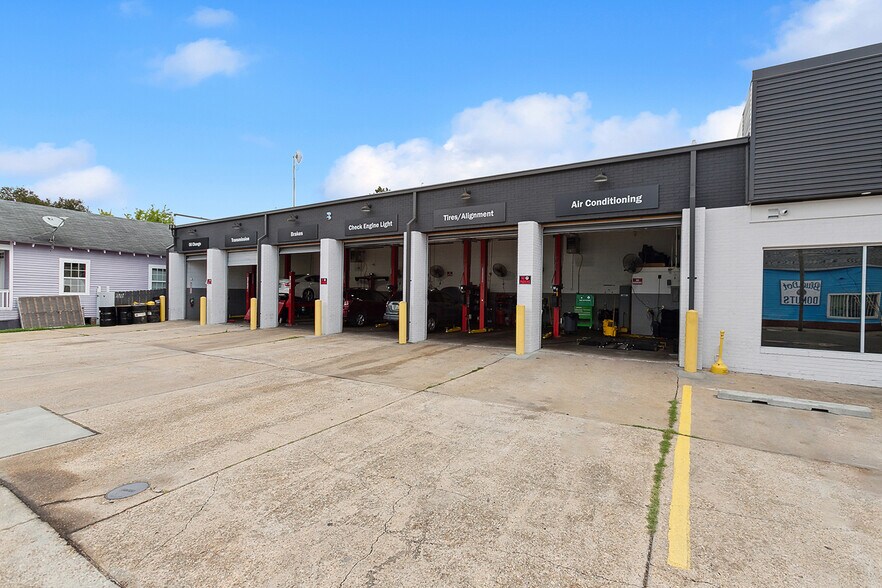 More Photos Of 4243 Canal St, New Orleans Auto Repair For Sale