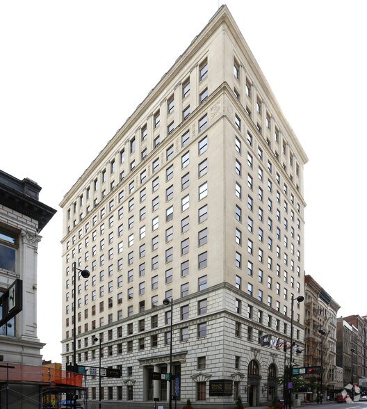 Primary Photo Of 105 W 4th St, Cincinnati Apartments For Lease