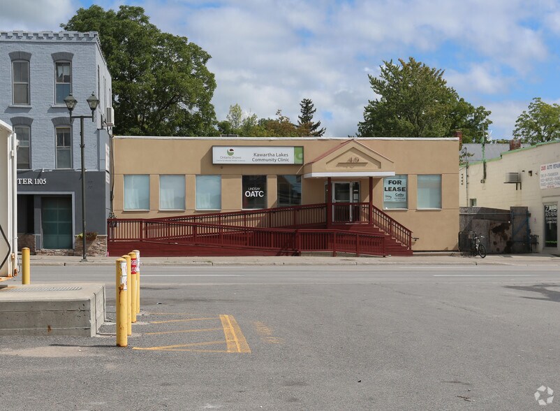 More Photos Of 40 Lindsay St S, Kawartha Lakes Office For Sale