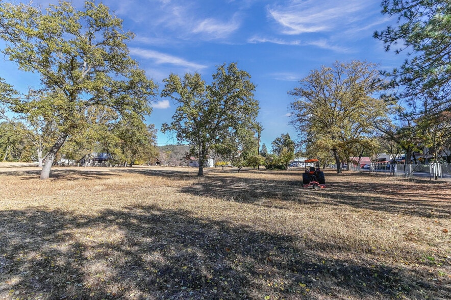 More Photos Of 206 Main St, Murphys Land For Sale