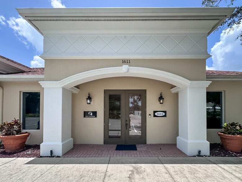 More Photos Of 1611 Harden Blvd, Lakeland Office For Lease