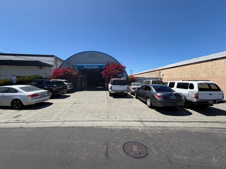 Primary Photo Of 43 Tiburon St, San Rafael Service For Sale