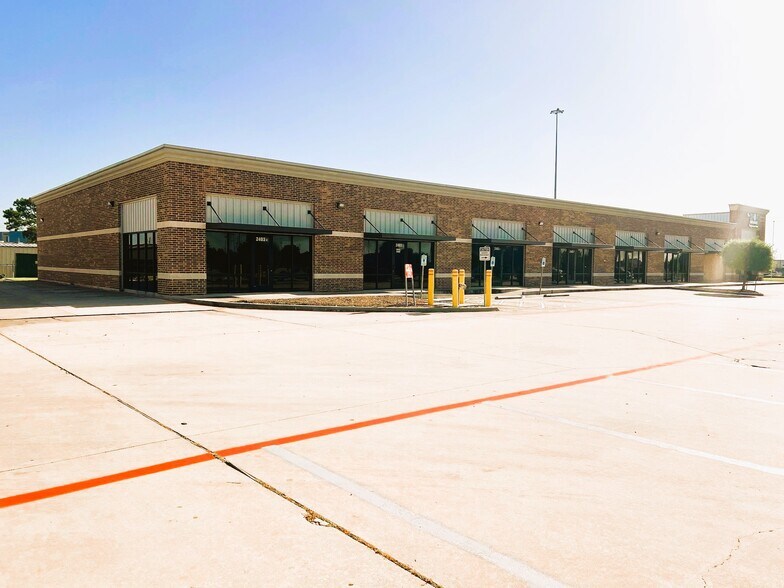 More Photos Of 2403 Gulf Fwy S, League City Storefront Retail Office For Lease