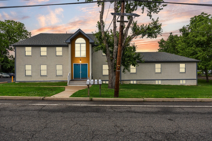 More Photos Of 715 E Main St, Moorestown Office For Sale