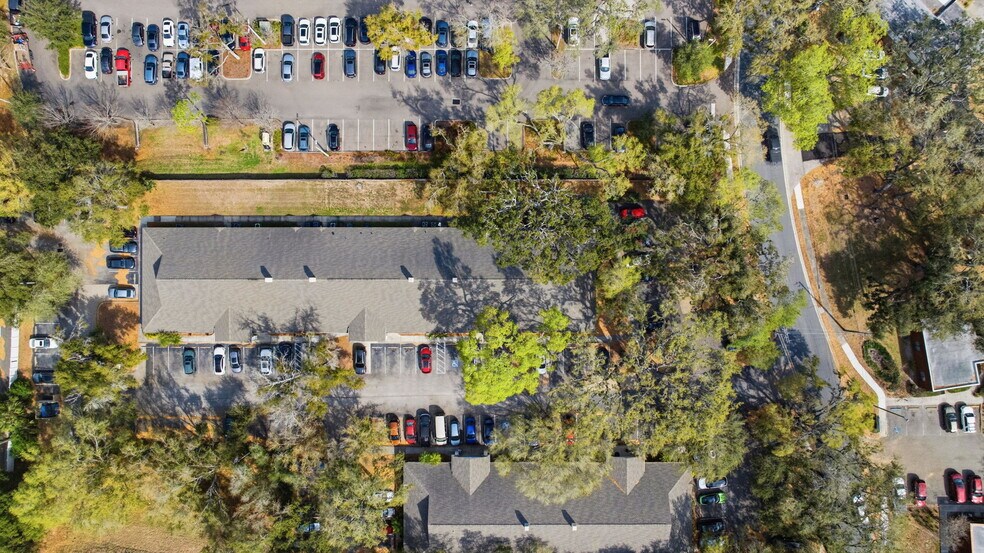 More Photos Of 605 Medical Care Dr, Brandon Medical For Sale