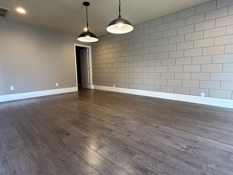 More Photos Of 8341 Lemon Ave, La Mesa Office For Lease