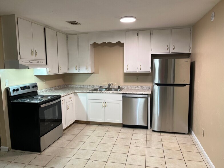 More Photos Of , Tallahassee Multifamily For Sale