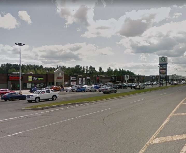 More Photos Of 520-616 Boul Frontenac O, Thetford Mines General Retail For Lease