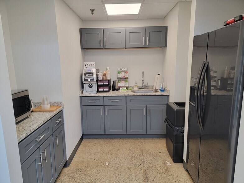 More Photos Of 101 Accord Park Dr, Norwell Loft Creative Space For Lease