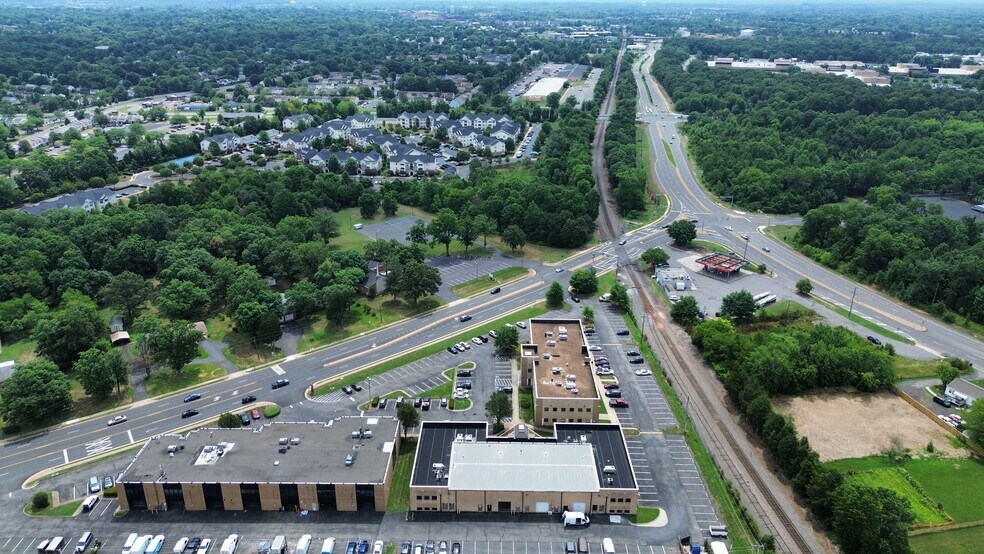 More Photos Of 8830-8854 Rixlew Ln, Manassas Flex For Lease