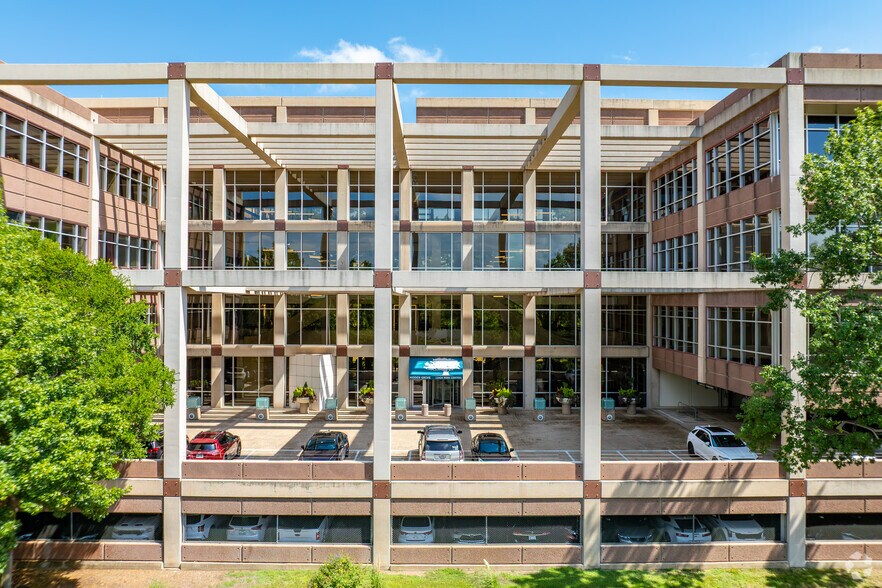 More Photos Of 12404 Park Central Dr, Dallas Office For Lease