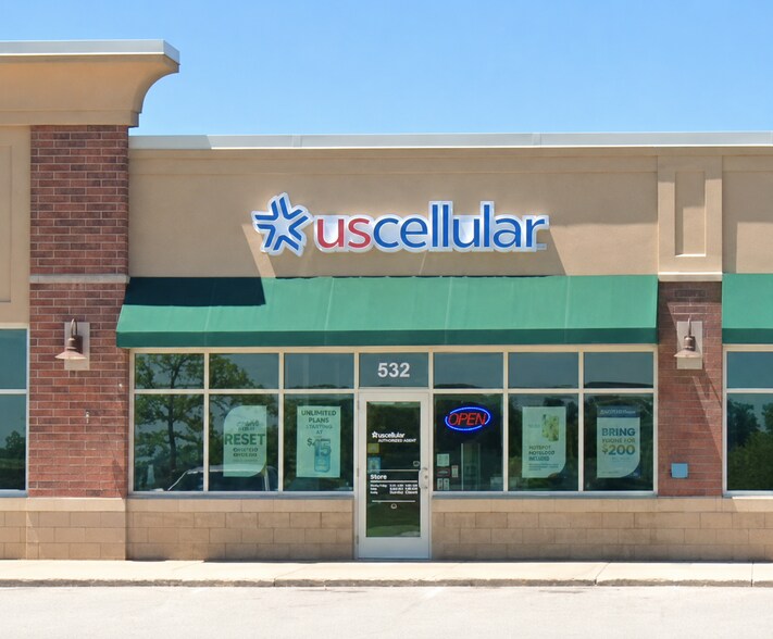 More Photos Of 530-550 Walton Dr, Plymouth Storefront For Lease