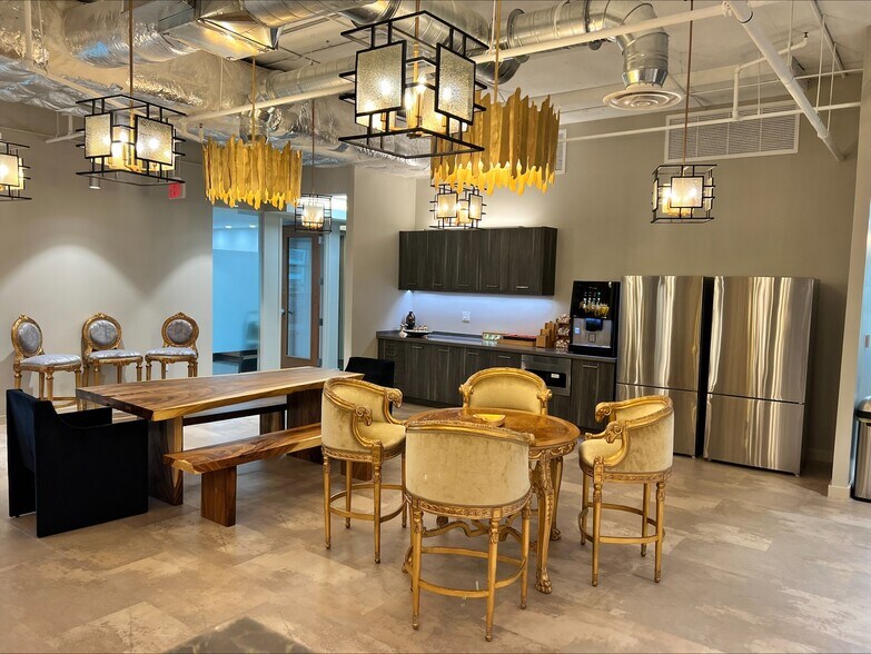 More Photos Of 121 Alhambra Plz, Coral Gables Office For Lease