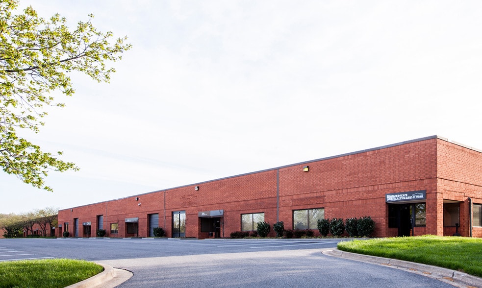 More Photos Of 1500 Caton Center Dr, Arbutus Unknown For Lease