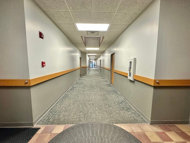 More Photos Of 55 E 86th Ave, Merrillville Office For Sale