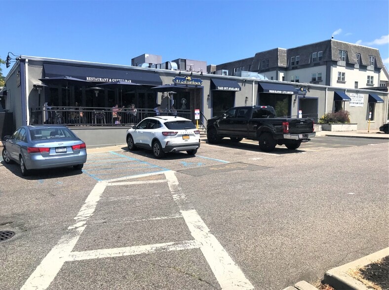More Photos Of 134 Main St, Port Jefferson Restaurant For Sale
