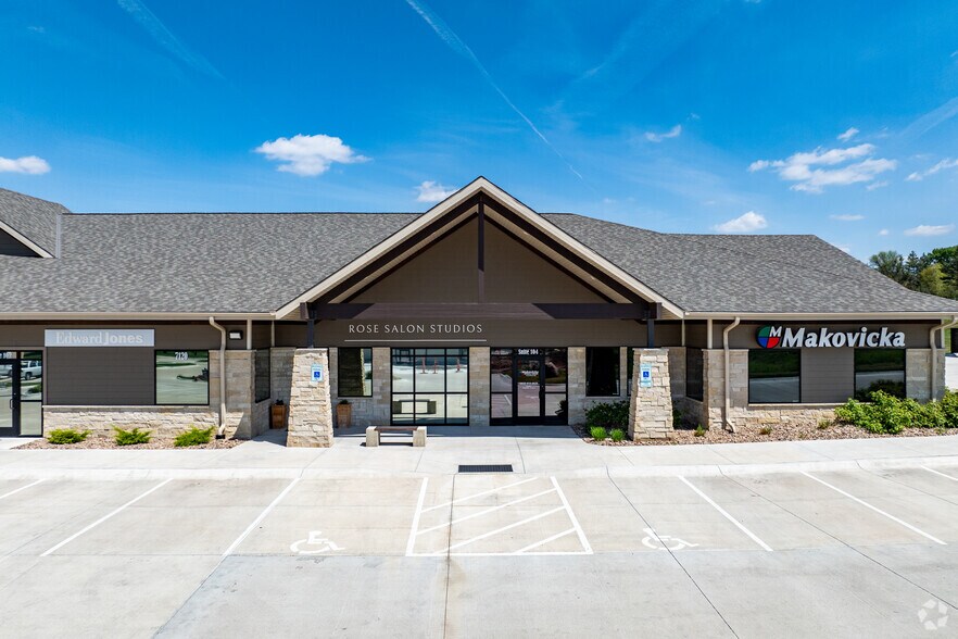 More Photos Of 70th & Pine Lake Rd, Lincoln Office For Lease