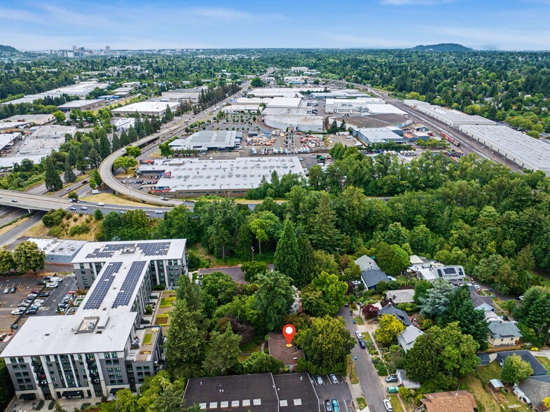 More Photos Of 10423 SE 23RD Ave, Portland Medical For Sale