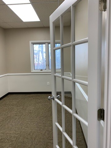 More Photos Of 3825 Leonardtown Rd, Waldorf Office For Lease