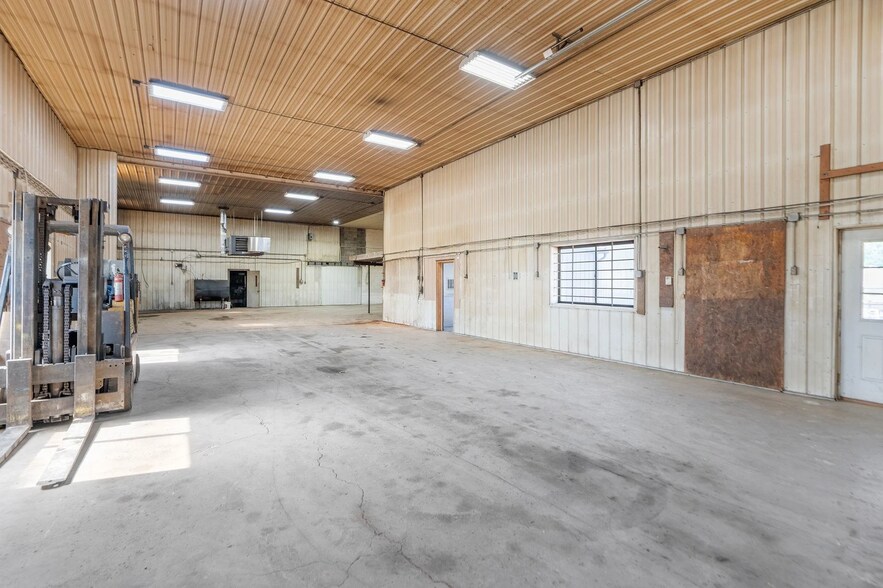 More Photos Of 3231 Stuarts Draft Hwy, Stuarts Draft Warehouse For Sale