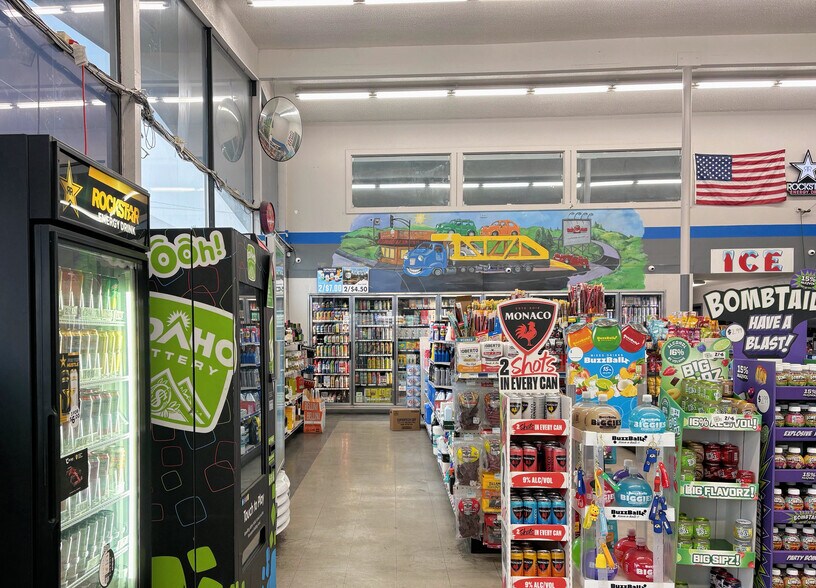 More Photos Of 4020 E Seltice Way, Post Falls Service Station For Sale