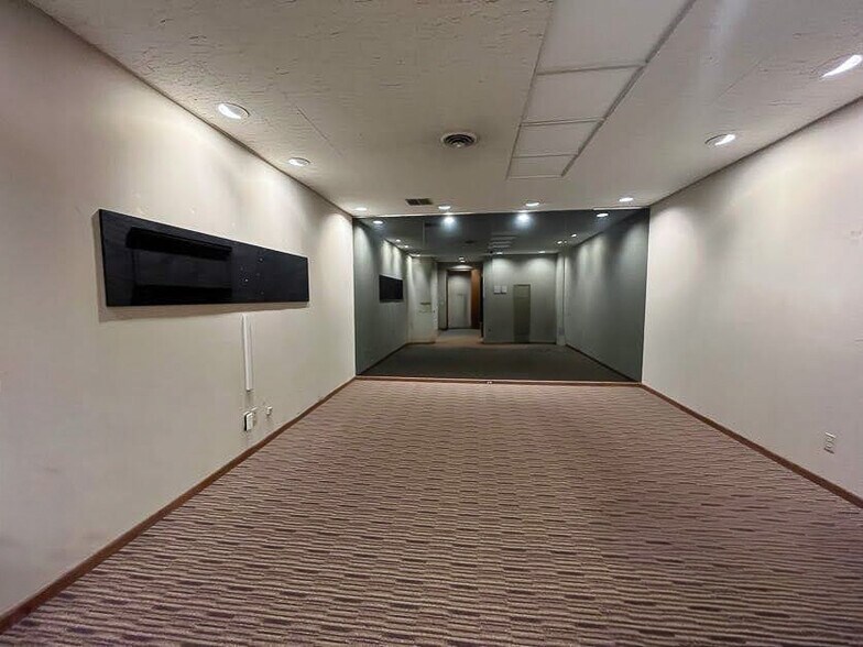 More Photos Of 357 N Craig St, Pittsburgh Office For Lease