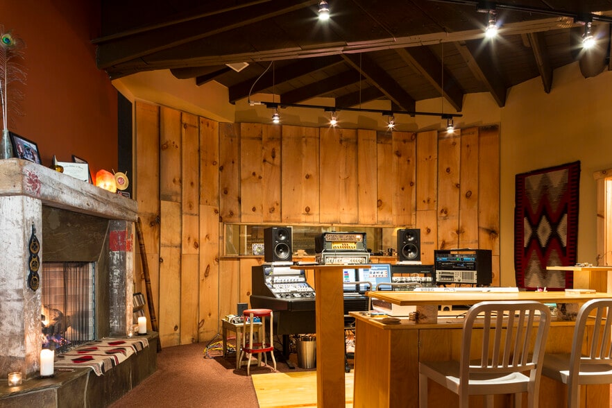 More Photos Of 347 National Ave NW, Grand Rapids Loft Creative Space For Sale