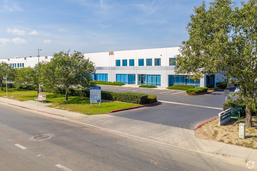 More Photos Of 7510 Airway Rd, San Diego Distribution For Lease