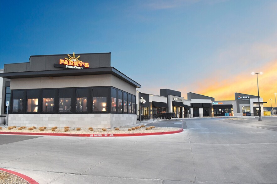 More Photos Of 114th St & Quaker Ave, Lubbock Storefront For Lease