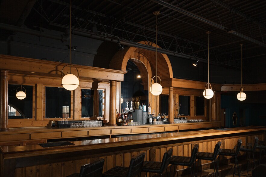 More Photos Of 5264 Anton Dr, Fitchburg General Retail For Sale