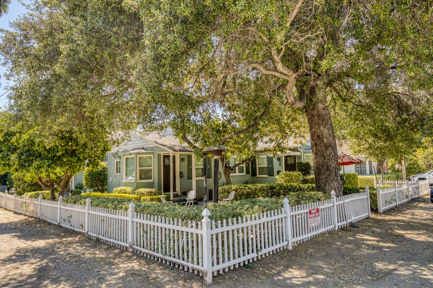 More Photos Of 646 Westminster Dr, Pasadena Multifamily For Sale